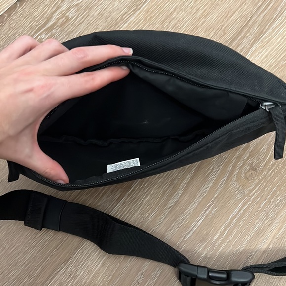 Nike Belt Bag - Picture 7 of 7